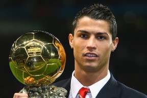 Doinb关键节点高光表现，巴塞罗那带队取胜！-乐动体育下载